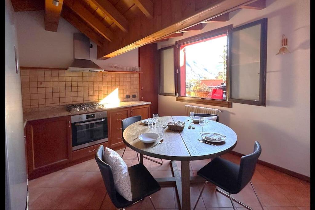Casa Nel Borgo Di Argegno Apartment Exterior photo