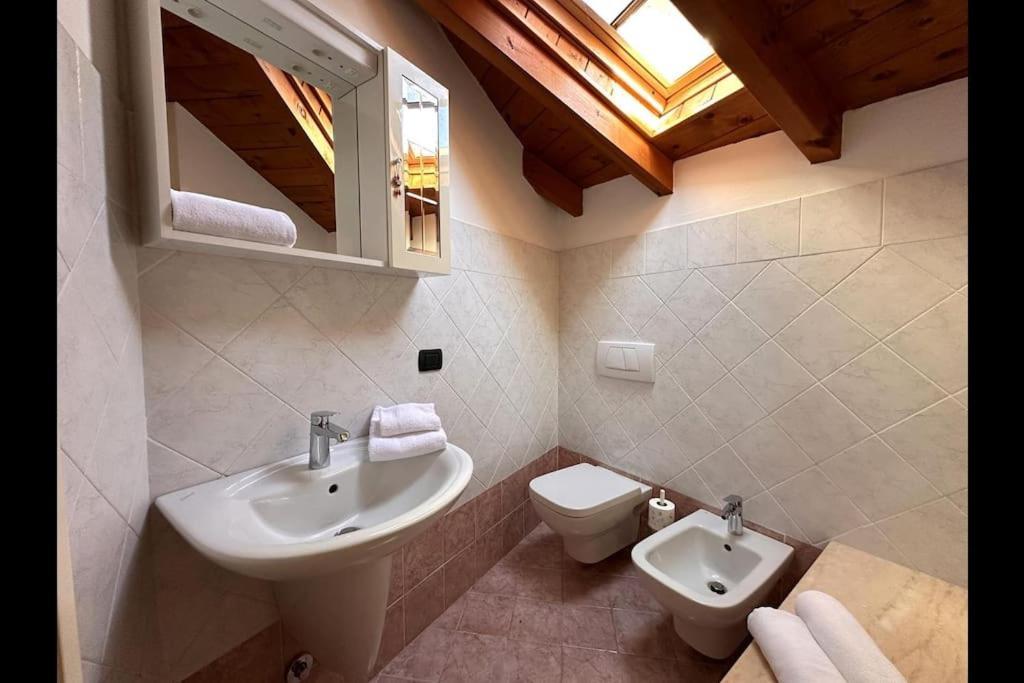 Casa Nel Borgo Di Argegno Apartment Exterior photo